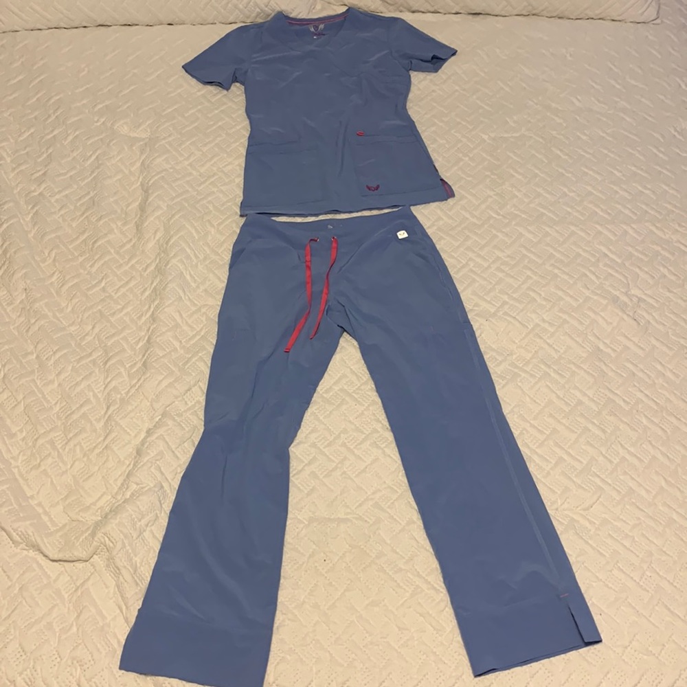 Ceil blue scrub set